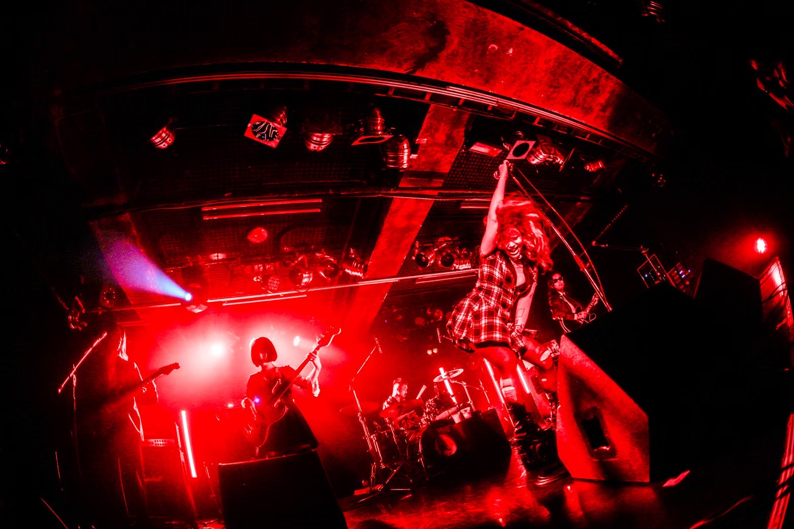 THE LUM Live 4