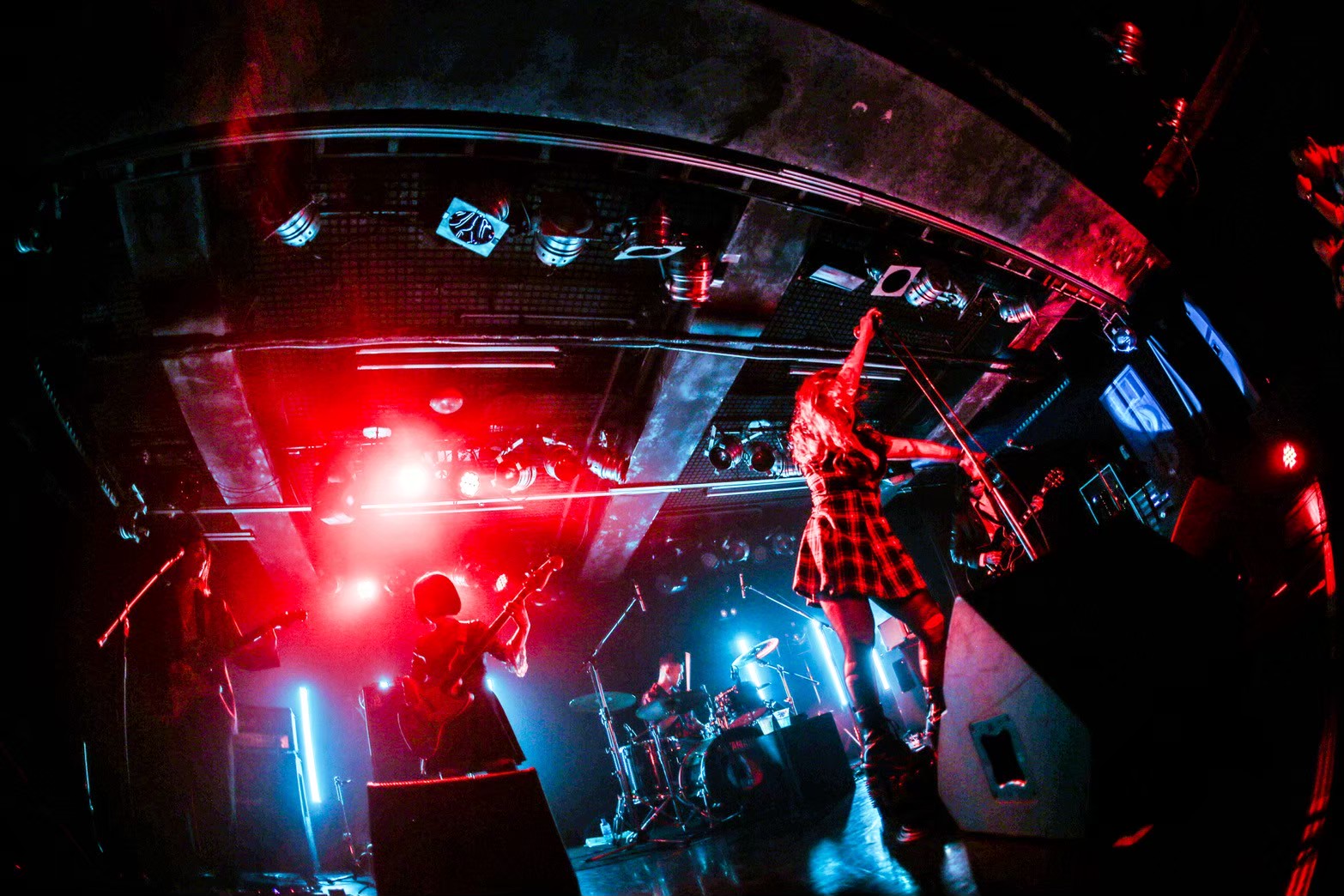 THE LUM Live 5